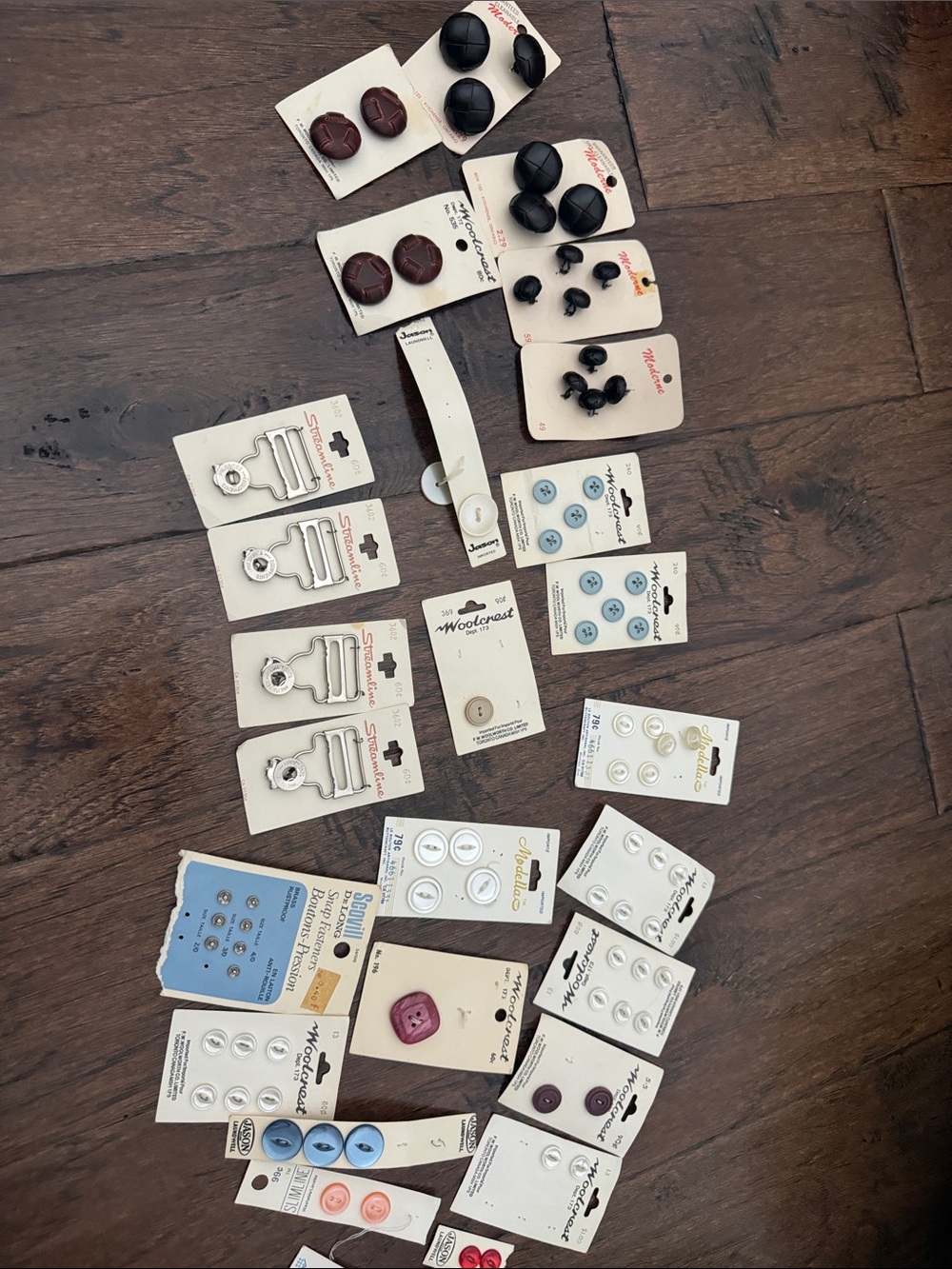 Vintage Buttons Set